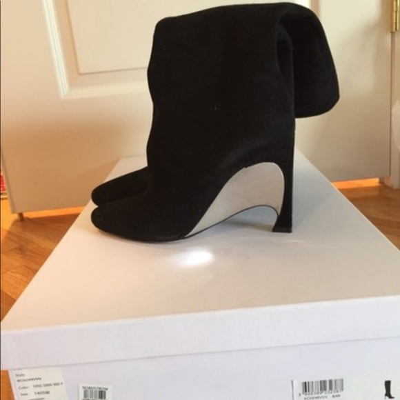 Boots - Picture 1 of 5